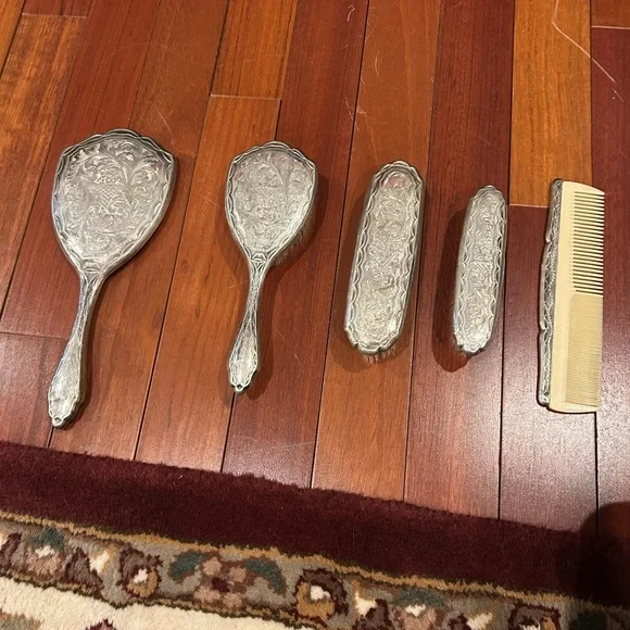 Vintage 800 Silver 5 Piece Vanity Set Comb Brushes and Mirror - Picture 13 of 14
